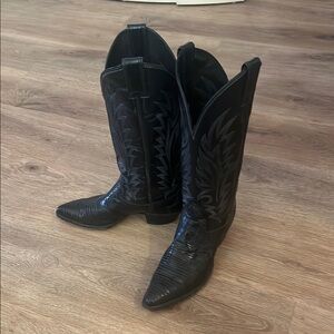 Justin Boots Black Ankle Boots